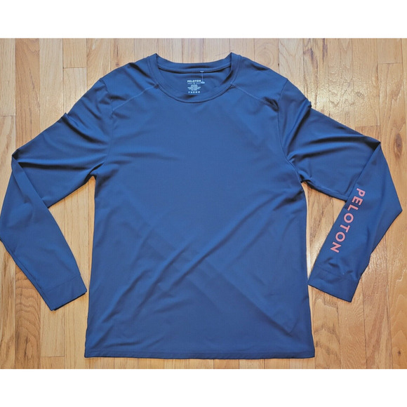 PELOTON LONG SLEEVE SZ M EXERCISE JOGGING WALKING CASUAL - Picture 1 of 8
